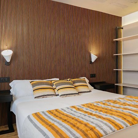 Bubu - Apartamentos En El Centro マラガ エクステリア 写真