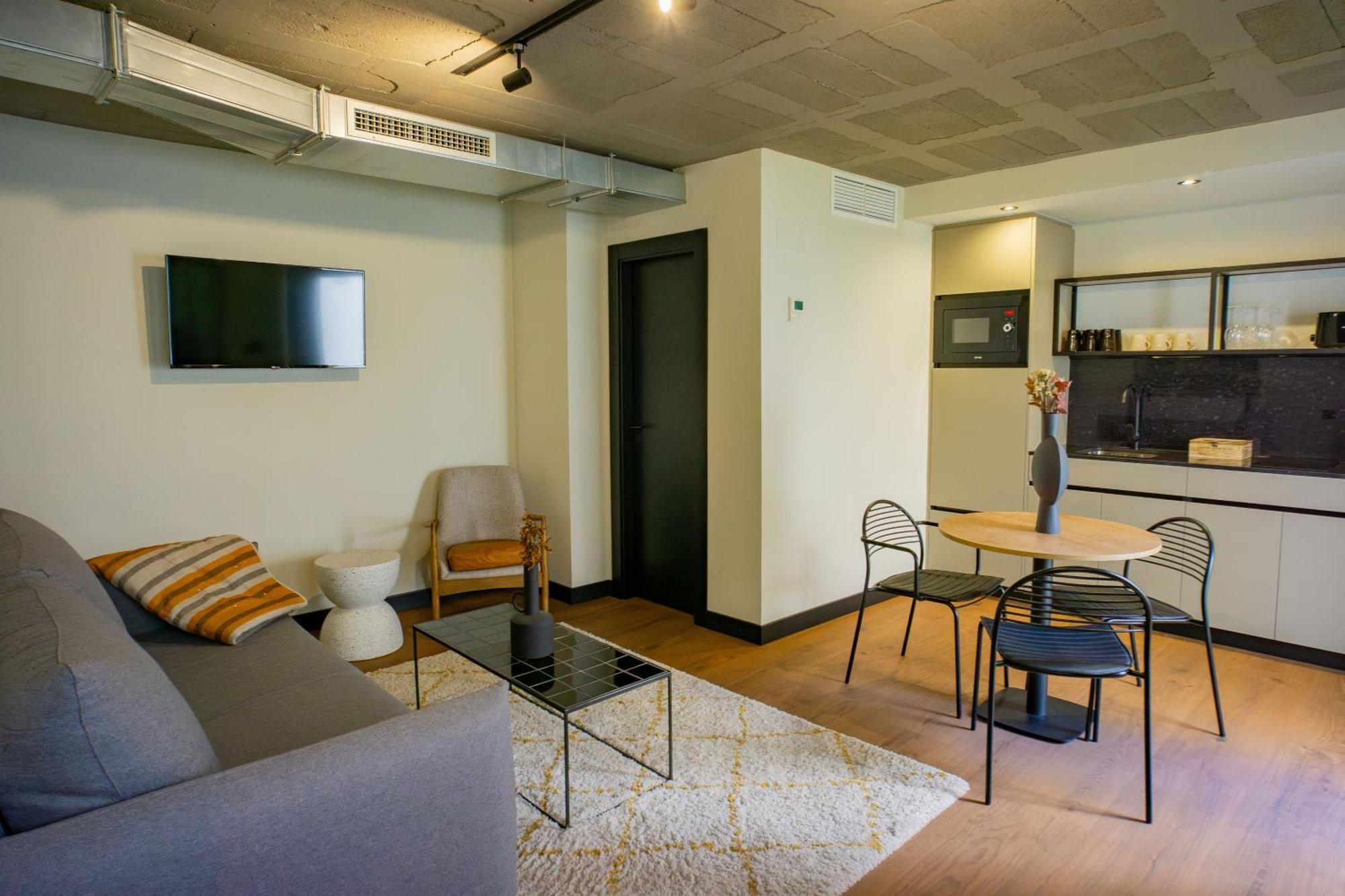 Bubu - Apartamentos En El Centro マラガ エクステリア 写真