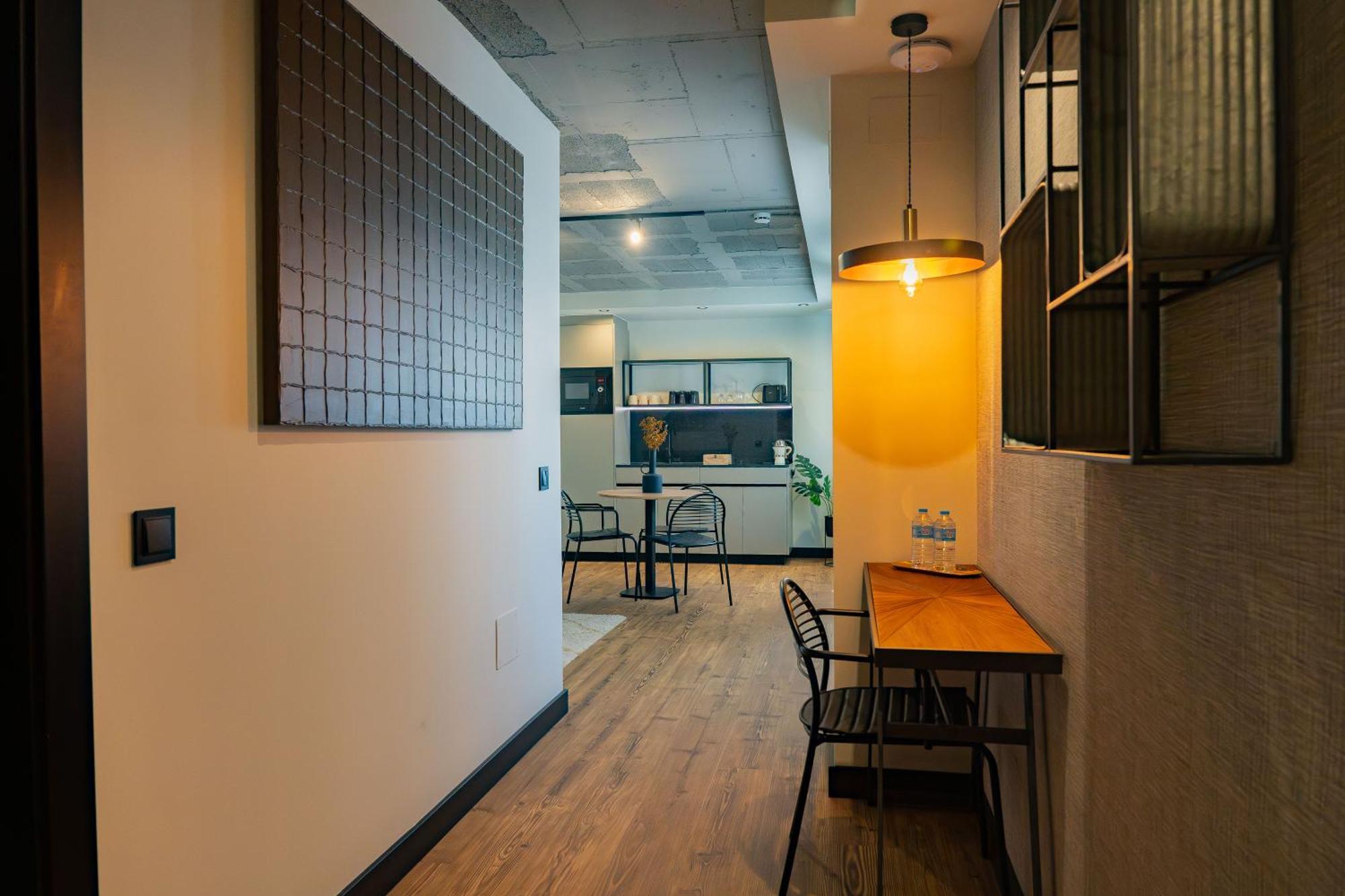 Bubu - Apartamentos En El Centro マラガ エクステリア 写真