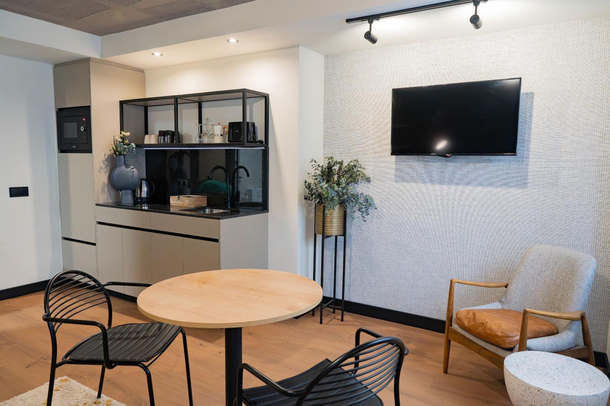 Bubu - Apartamentos En El Centro マラガ エクステリア 写真