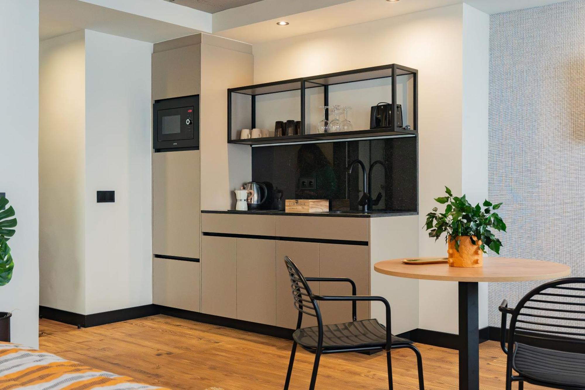 Bubu - Apartamentos En El Centro マラガ エクステリア 写真