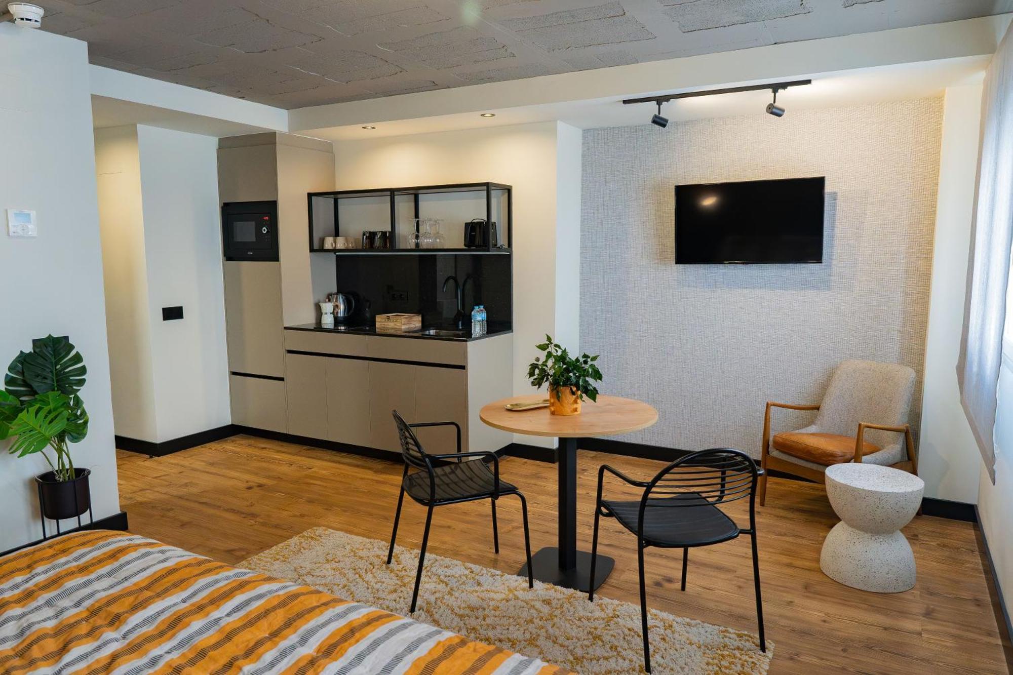 Bubu - Apartamentos En El Centro マラガ エクステリア 写真