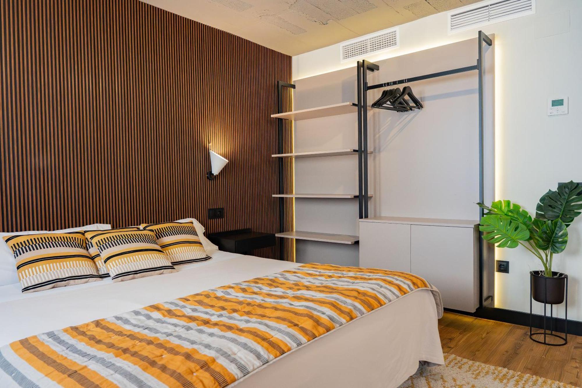 Bubu - Apartamentos En El Centro マラガ エクステリア 写真
