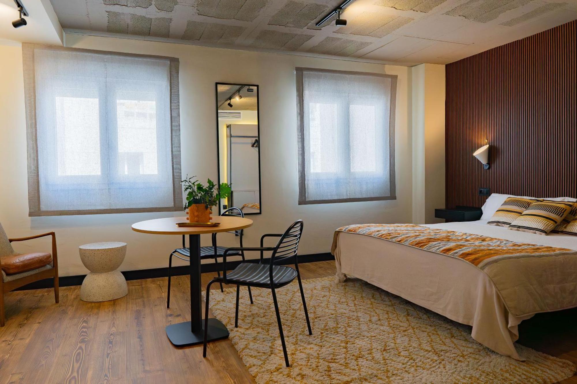 Bubu - Apartamentos En El Centro マラガ エクステリア 写真