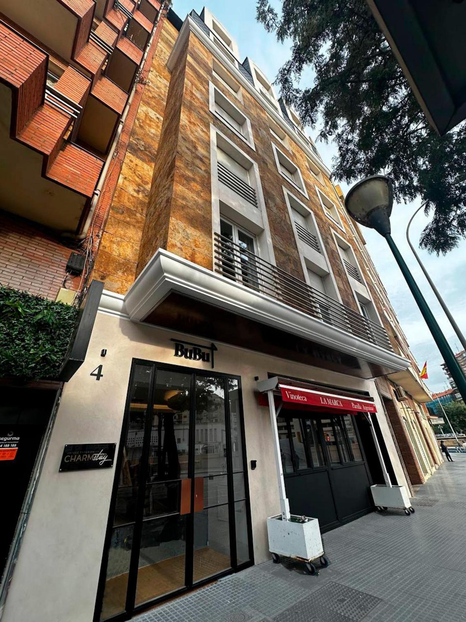 Bubu - Apartamentos En El Centro マラガ エクステリア 写真